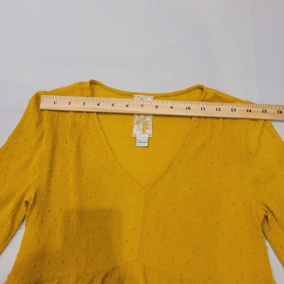 Sadie & Sage Womens Crop Blouse Small Mustard Yellow Swiss Dot Ruffle Hem - Picture 3 of 10